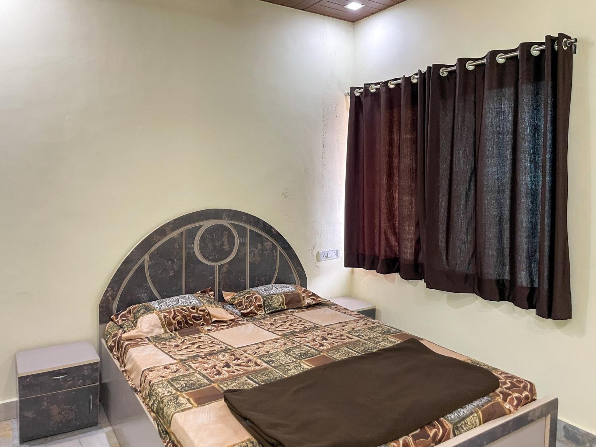 Zars Villa, 罗纳瓦拉 外观 照片