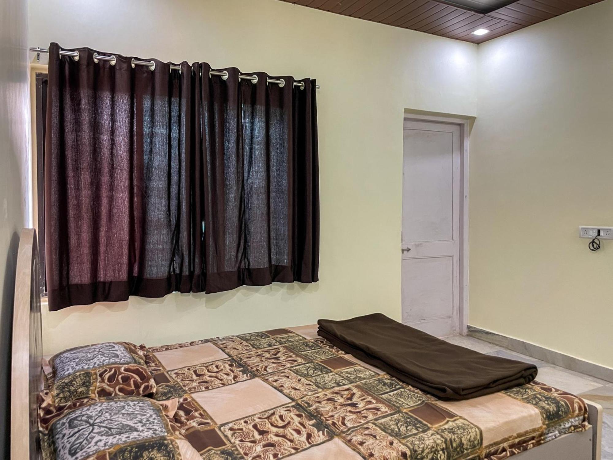 Zars Villa, 罗纳瓦拉 外观 照片